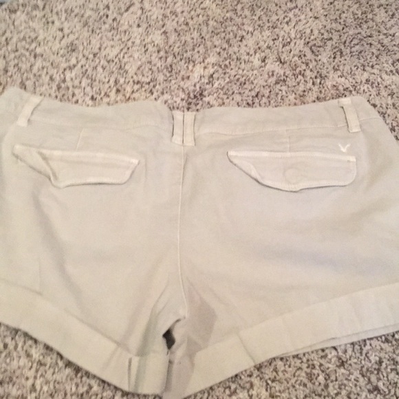 Shorts - Picture 3 of 3